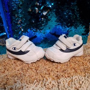 Infant sneakers